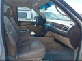 2007 GMC Yukon XL — photo 5 of 12 | VIN 1GKFK66847J325442