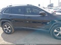 2019 Jeep Cherokee — photo 13 of 16 | VIN 1C4PJLDB6KD302414