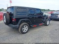 2018 Jeep Wrangler Unlimited — photo 4 of 17 | VIN 1C4HJXDG0JW108620