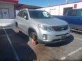 2015 Kia Sorento — photo 1 of 16 | VIN 5XYKTDA68FG630233