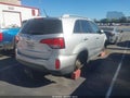 2015 Kia Sorento — photo 4 of 16 | VIN 5XYKTDA68FG630233