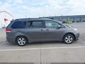 2011 Toyota Sienna — photo 13 of 16 | VIN 5TDKK3DC4BS165168