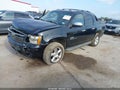 2011 Chevrolet Avalanche — photo 2 of 16 | VIN 3GNMCFE0XBG311820