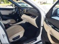 2017 BMW X1 — photo 5 of 18 | VIN WBXHT3C37H5F80529