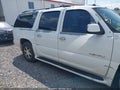2004 GMC Yukon XL — photo 6 of 16 | VIN 1GKFK66U74J286306