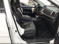 2019 Toyota Highlander Hybrid — photo 5 of 16 | VIN 5TDDGRFH0KS071455