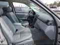 2000 Mercedes-Benz ML-Class — photo 5 of 17 | VIN 4JGAB72E4YA185865