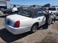 2002 Lincoln Town Car — photo 4 of 16 | VIN 1LNHM83W12Y626274
