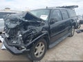 2006 Chevrolet Suburban 1500 — photo 2 of 16 | VIN 1GNEC16Z86J130076