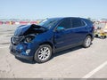 2019 Chevrolet Equinox — photo 2 of 16 | VIN 2GNAXKEV1K6305864