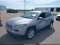 2015 Jeep Cherokee — photo 2 of 16 | VIN 1C4PJMCSXFW546780