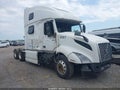 2021 Volvo VNL — photo 11 of 16 | VIN 4V4NC9EH1MN232815