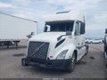 2021 Volvo VNL — photo 1 of 16 | VIN 4V4NC9EH1MN232815