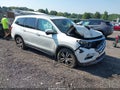 2018 Honda Pilot — photo 1 of 17 | VIN 5FNYF6H62JB023568