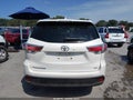 2016 Toyota Highlander — photo 17 of 19 | VIN 5TDZKRFH9GS178922