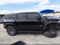 2024 GMC Hummer EV — photo 14 of 20 | VIN 1GKB0RDC4RU112389