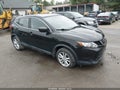 2018 Nissan Rogue Sport — photo 1 of 17 | VIN JN1BJ1CR4JW265656