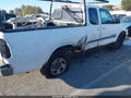 2005 Toyota Tundra — photo 6 of 17 | VIN 5TBRU34185S448001