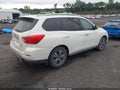 2017 Nissan Pathfinder — photo 4 of 17 | VIN 5N1DR2MM0HC628727