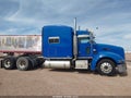 2007 Peterbilt 386 — photo 12 of 14 | VIN 1XPHD49X47N693570