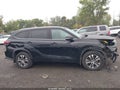 2022 Toyota Highlander — photo 13 of 16 | VIN 5TDHZRBH7NS586779