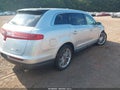2015 Lincoln MKT — photo 4 of 16 | VIN 2LMHJ5AT2FBL00975