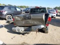 2002 Nissan Frontier — photo 12 of 13 | VIN 1N6ED26Y52C355408