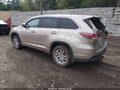 2014 Toyota Highlander — photo 3 of 16 | VIN 5TDBKRFH3ES036192