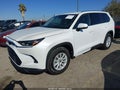 2026 Toyota Highlander — photo 2 of 15 | VIN 5TDACAB59TS102330