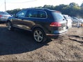 2017 Volkswagen Touareg — photo 3 of 17 | VIN WVGGF7BP3HD001207