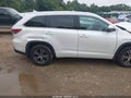2016 Toyota Highlander — photo 19 of 19 | VIN 5TDJKRFH1GS269616
