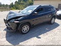 2016 Jeep Cherokee — photo 2 of 17 | VIN 1C4PJLCB3GW233257