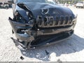 2016 Jeep Cherokee — photo 6 of 17 | VIN 1C4PJLCB3GW233257