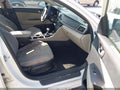 2017 Kia Optima — photo 5 of 12 | VIN 5XXGT4L35HG169279