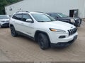 2016 Jeep Cherokee — photo 1 of 16 | VIN 1C4PJMCB9GW225931