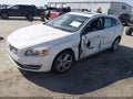2015 Volvo V60 — photo 2 of 15 | VIN YV140MEB6F1200199