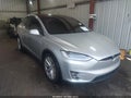 2017 Tesla Model X — photo 1 of 11 | VIN 5YJXCBE21HF054318