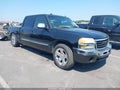2005 GMC Sierra 1500 — photo 1 of 15 | VIN 2GTEC13T151226259