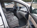2016 Honda Odyssey — photo 5 of 17 | VIN 5FNRL5H65GB160648