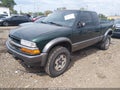 2001 Chevrolet S-10 — photo 2 of 16 | VIN 1GCCT19W318213173