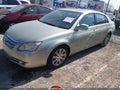 2005 Toyota Avalon — photo 2 of 11 | VIN 4T1BK36BX5U038747