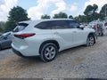2022 Toyota Highlander — photo 4 of 16 | VIN 5TDCZRAH4NS112395