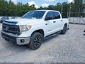 2015 Toyota Tundra — photo 2 of 16 | VIN 5TFDW5F14FX480122