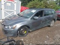 2017 Volkswagen Golf SportWagen — photo 2 of 16 | VIN 3VW017AU1HM534170