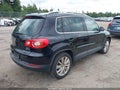 2010 Volkswagen Tiguan — photo 4 of 12 | VIN WVGBV7AX1AW516604