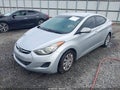 2013 Hyundai Elantra — photo 2 of 16 | VIN 5NPDH4AE3DH221533