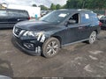 2017 Nissan Pathfinder — photo 2 of 16 | VIN 5N1DR2MM1HC619017