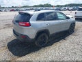 2016 Jeep Cherokee — photo 4 of 16 | VIN 1C4PJLCB1GW222113