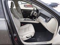 2018 Volvo XC60 — photo 5 of 19 | VIN LYV102RK9JB096686