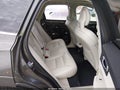 2018 Volvo XC60 — photo 8 of 19 | VIN LYV102RK9JB096686